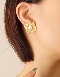 Fashion Gold Earrings Titanium Steel Gold Plated Irregular Geometric Pearl Flower Stud Earrings