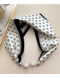 Fashion 6m Cross Flower Black And White Magnetic Buckle Knot Free Printed Silk Scarf