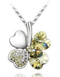 Fashion 090-1-46 Light Yellow Alloy Diamond Clover Necklace