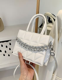 Fashion White Pu Diamond Indentation Messenger Bag