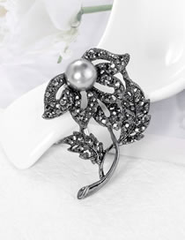 Fashion Color New Temperament Diamond-studded Pearl Brooch