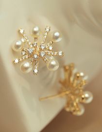 Fashion Gold Color Brass Zirconium Snowflake Pearl Stud Earrings