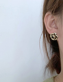 Fashion Bronze Three-dimensional Diamond-studded Camellia Alloy Earrings