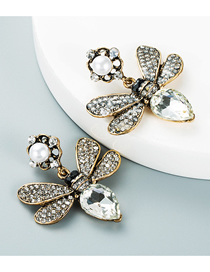 Fashion White Alloy Inlaid Fancy Diamond Butterfly Pearl Stud Earrings
