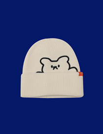 Fashion White Embroidered Bear Knit Hat