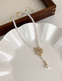 Fashion A White Alloy Pearl Beaded Flower Necklace