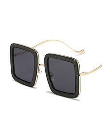 Fashion Black Frame Grey Sheet Metal Pc Square Sunglasses