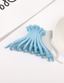 Fashion Sky Blue Frosted Scallop Gripper