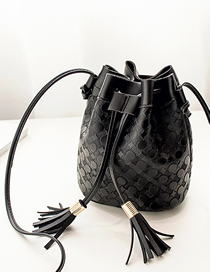 Fashion Black Pu Embossed Double Tassel Bezel Large Capacity Crossbody Bag  Pu