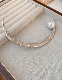 Fashion Silver Color-pattern Metal Pattern Pearl Crescent Hairpin