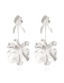 Fashion White K Alloy Geometric Pleated Leaf Stud Earrings