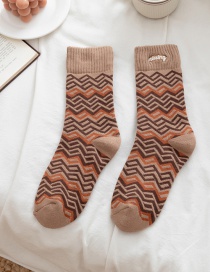 Fashion Wave Pattern Bear Embroidered Check Socks