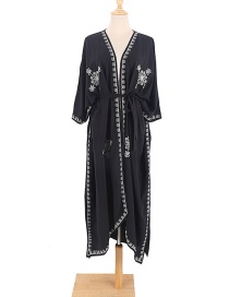 Fashion Black (zs1854-1) Geometric Embroidered Tie Slit Blouse