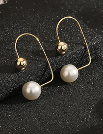 Fashion Gold Alloy Pearl Geometric Stud Earrings