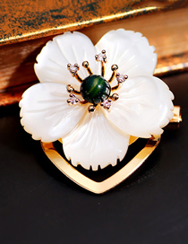 Fashion Green Chalcedony Flower Shell Green Chalcedony Brooch