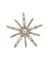 Fashion Gold Sparkling Diamond Pearl Snowflake Brooch