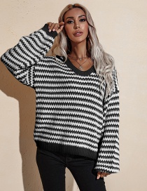 Fashion Black V-neck Striped Pullover Sweater