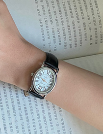 Fashion Black Belt White Noodles Leather Oval Dial Watch