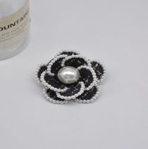 Fashion Black Three-dimensional Pearl Camellia Brooch