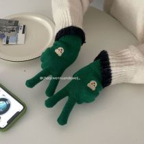 Fashion Dark Green Embroidered Bear Five-pointer Knitted Gloves