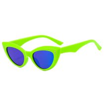 Fashion Green Frame Green Mercury Triangular Cat Eye Rice Nail Sunglasses