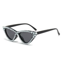 Fashion Black Frame Black And Gray Film Pearl Cat Eye Sunglasses