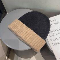 Fashion Black + Card (color Matching Woolen Hat) Color Block Knitted Beanie