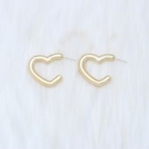 Fashion Electroplated Golden Heart Acrylic Love Earrings