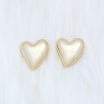 Fashion Electroplated Love-gold Acrylic Geometric Love Earrings