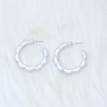 Fashion Electroplated Lace C-silver Acrylic Geometric C-shaped Earrings