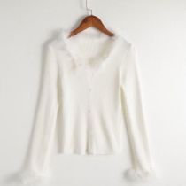 Fashion White Polyester Plush V-neck Knitted Sweater
