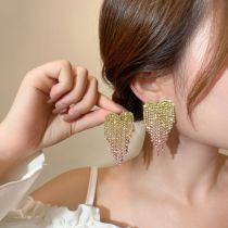 Fashion 4# Gradient Diamond Love Earrings