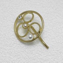 Fashion Round Gold Metal Round Hairpin With Diamonds And Pearls