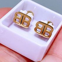 Fashion Glossy Bb Titanium Steel Geometric Letter Stud Earrings