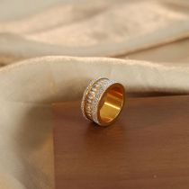 Fashion Gold Titanium Steel Gold-plated Diamond Geometric Ring