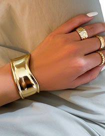 Fashion Gold Metallic Irregular Bracelet