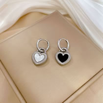 Fashion Silver Titanium Steel Shell Love Male And Female Earring Earrings