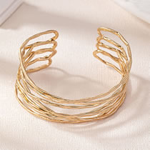 Fashion Gold Metal Cutout Bracelet