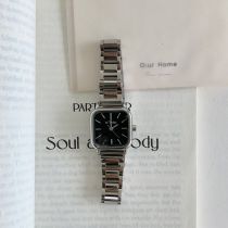 Fashion Black-faced Pu Square Dial Watch (with Battery)