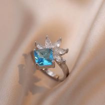 Fashion Sapphire Ring Titanium Square Diamond Flower Ring