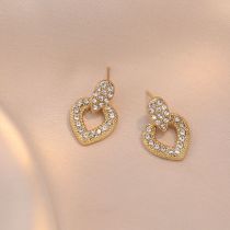 Fashion Gold Copper And Diamond Heart Stud Earrings