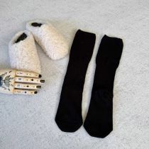 Fashion Black Cotton Vertical-knit Mid-calf Socks