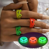 Fashion 2# Acrylic Luminous Frog Ring Set (live)