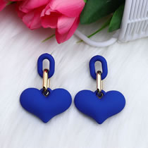 Fashion Sapphire Acrylic Heart Snap Chain Earrings