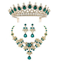 Fashion Green Crown + Necklace Earpins Alloy Diamond Crown Geometric Earrings Necklace Three-piece Set