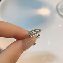Fashion Silver Alloy Diamond Geometric Ear Clip (single)