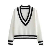 Fashion White Color Block Knitted V-neck Sweater