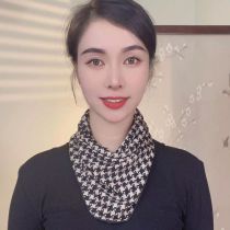 Fashion Houndstooth Polyester Printed Triangle Scarf