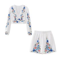 Fashion Suit Printed V-neck Top And Elastic Shorts Set