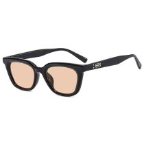 Fashion Bright Black Light Tea Cat Eye Small Frame Sunglasses